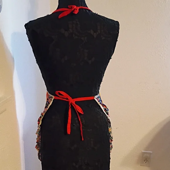 Red Folk Art Apron - Picture 2 of 3